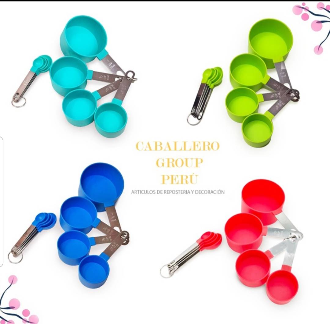 "Tazas y cucharas medidoras de metal y plástico 0005"