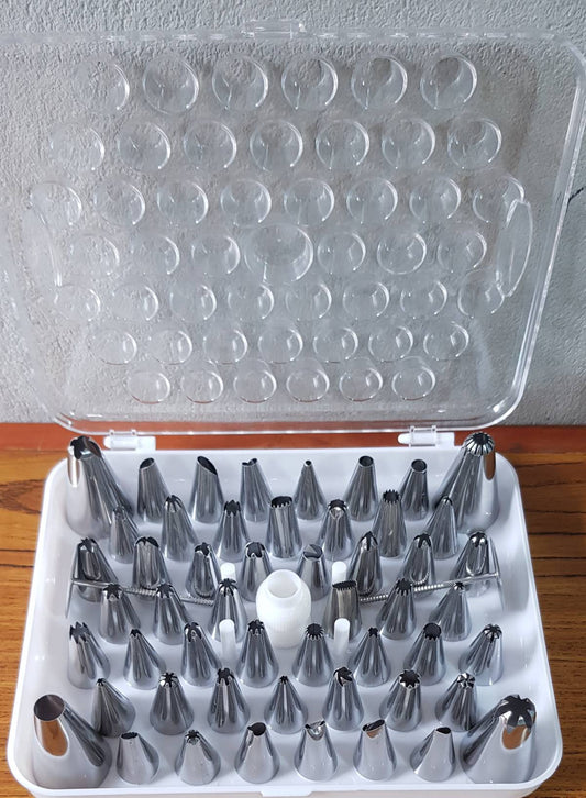 "Set de 52 boquillas con estuche"