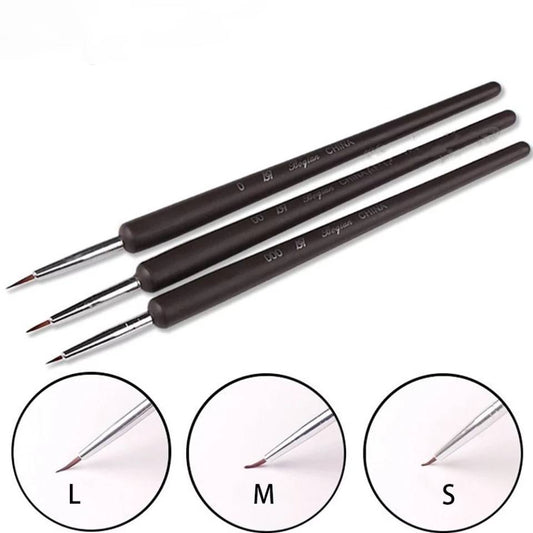 "Juego de pinceles para delinear"